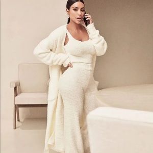 Skims cozy set in BLACK - tank and pants M/L